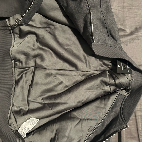 Abercrombie and Fitch x HFR Capsule Collection Set - Picture 7 of 7